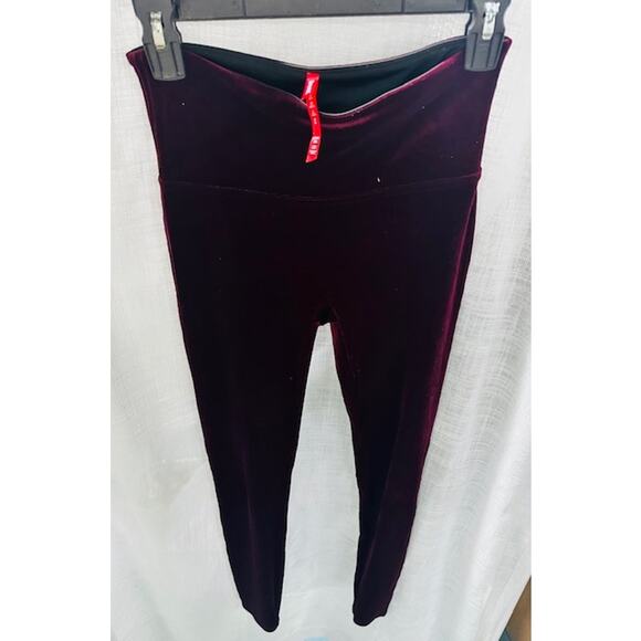 Spanx Velvet Leggings - Picture 3 of 3